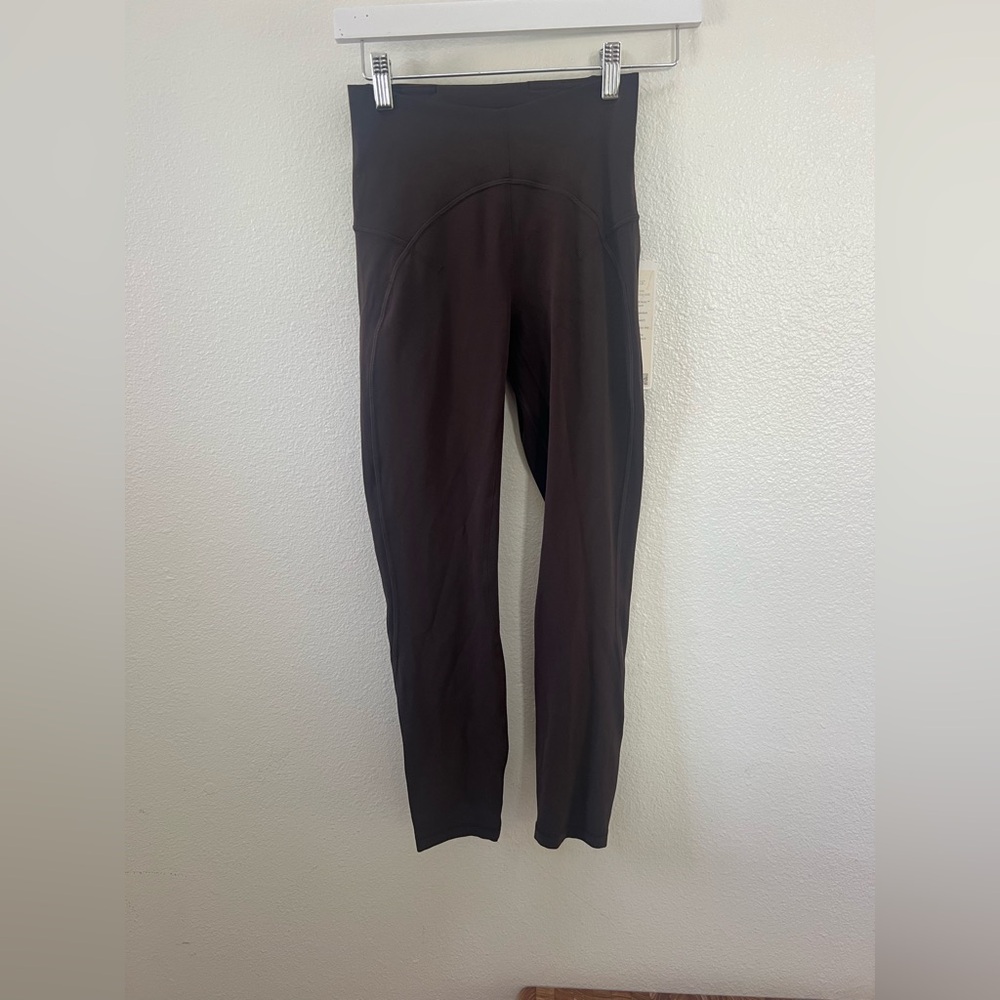 Lululemon Unlimited HR Legging